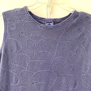 Tank top with embroidery